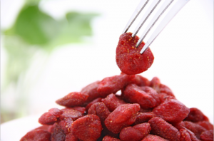 介绍:草莓果脯是由漳州市峰慧食品经营的蜜饯果脯系列产品
